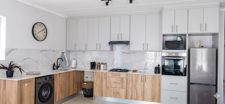 To Let 2 Bedroom Property for Rent in Sandown Western Cape